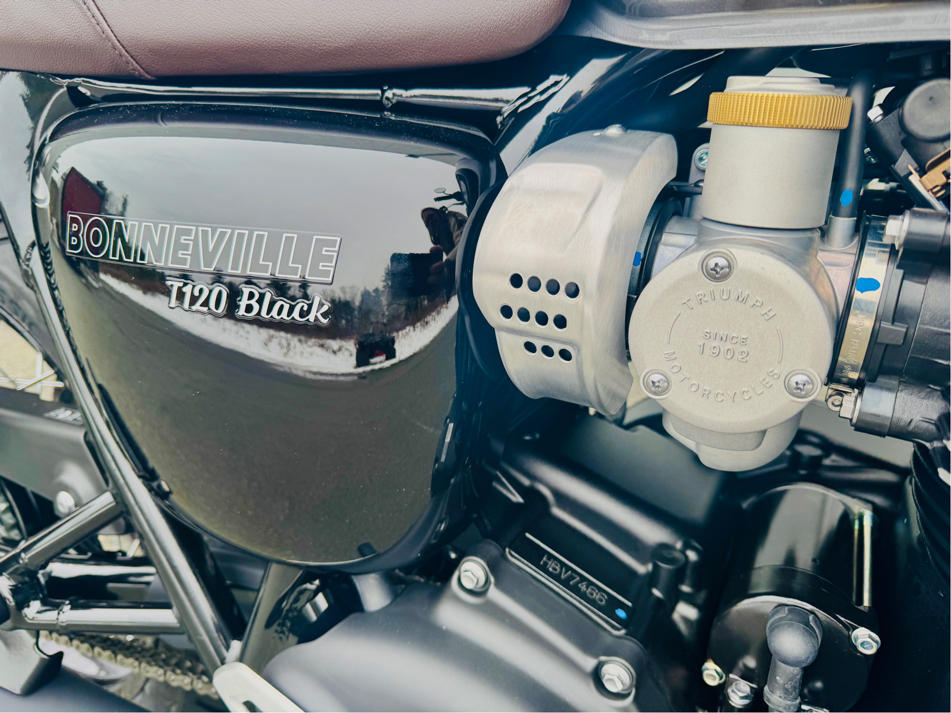 2025 Triumph Bonneville T120 Black in Foxboro, Massachusetts - Photo 57