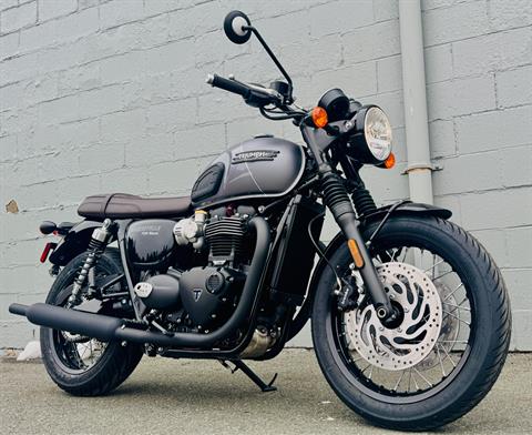 2025 Triumph Bonneville T120 Black in Foxboro, Massachusetts - Photo 50