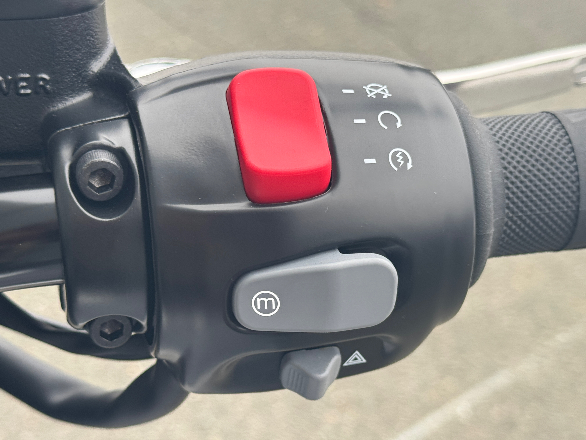 2025 Triumph Bonneville T120 Black in Foxboro, Massachusetts - Photo 49
