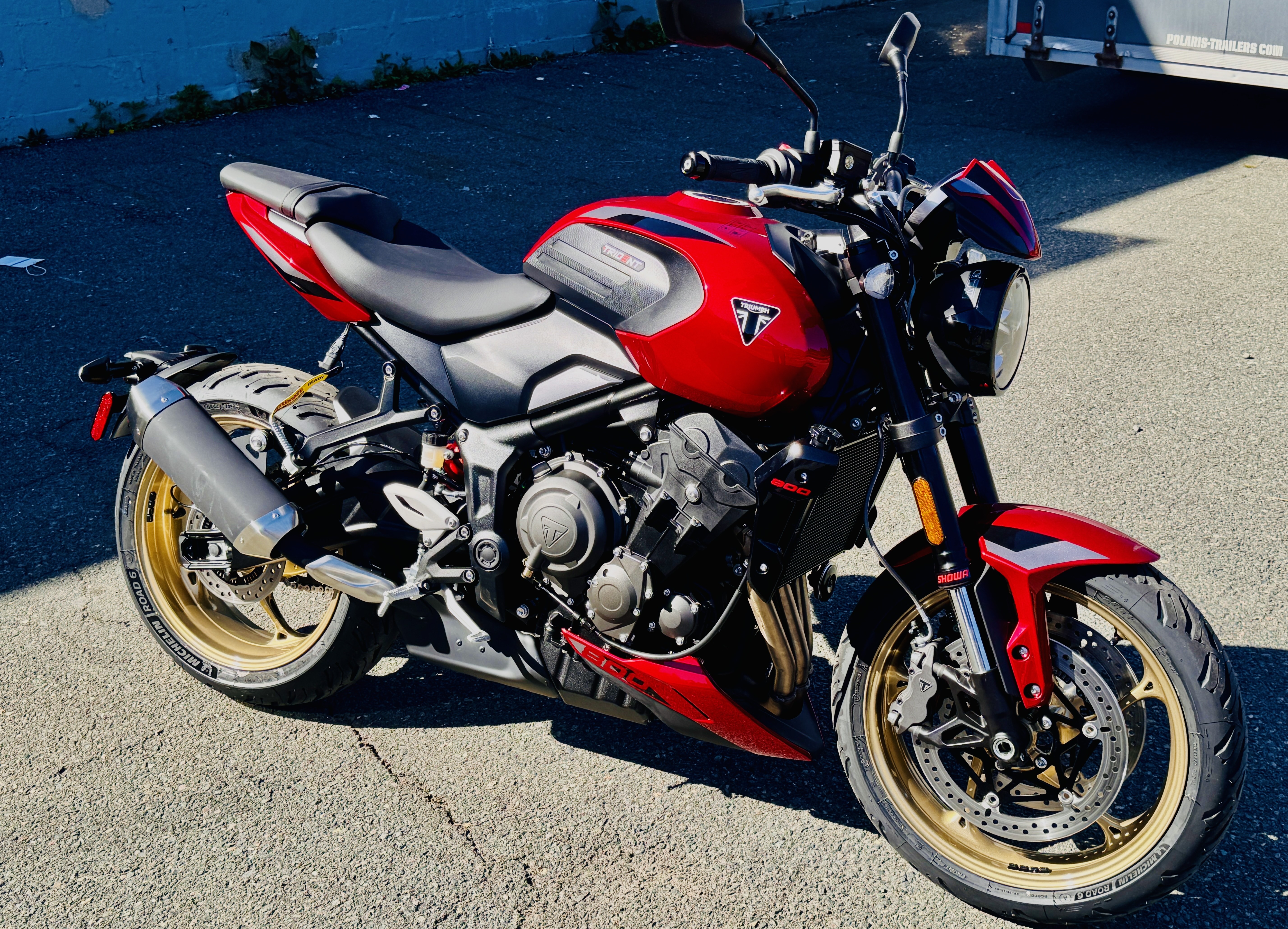 New 2026 Triumph Trident 800 Carnival Red Motorcycles For Sale in