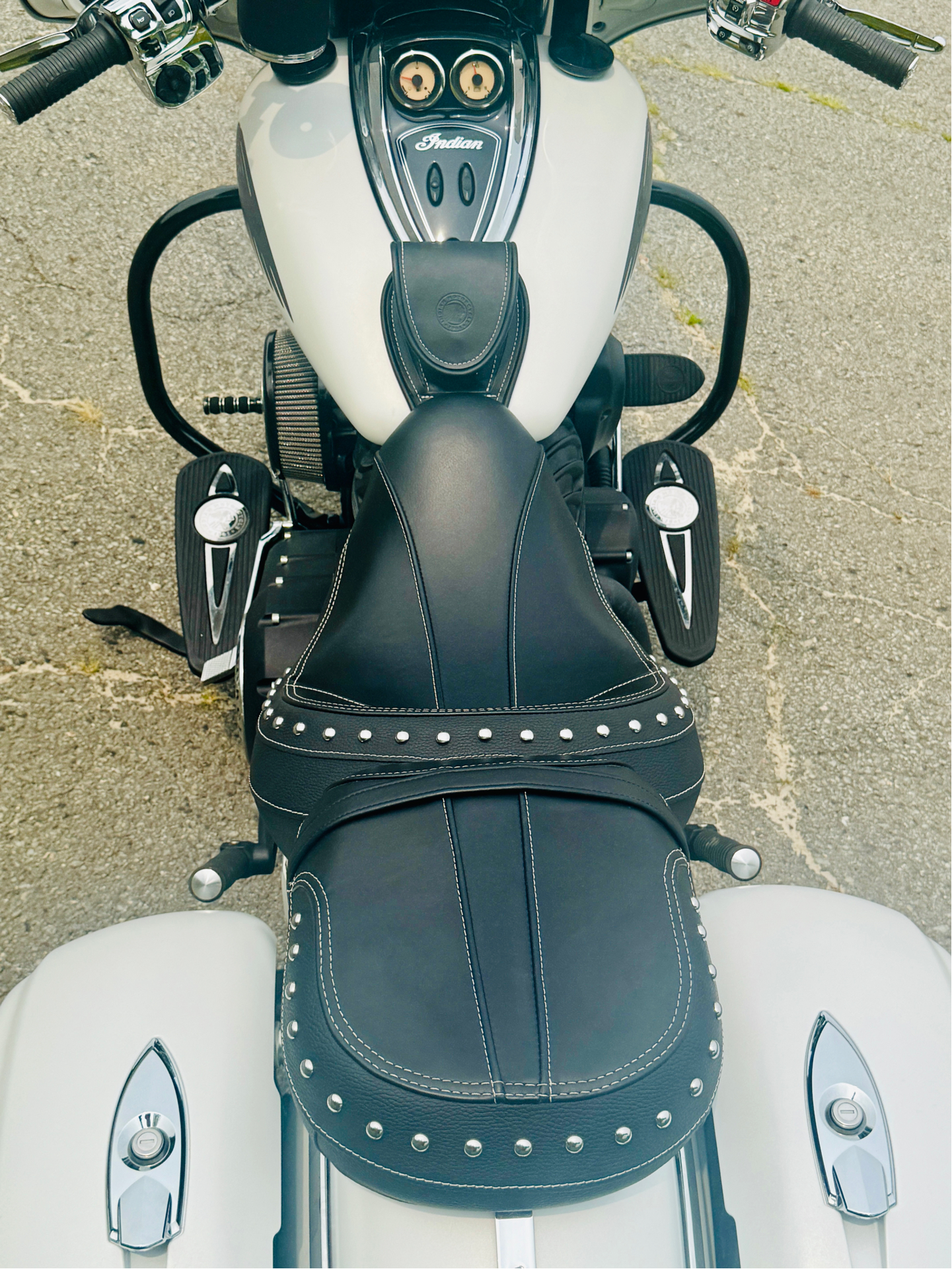 2017 Indian Motorcycle Chieftain® in Foxboro, Massachusetts - Photo 6