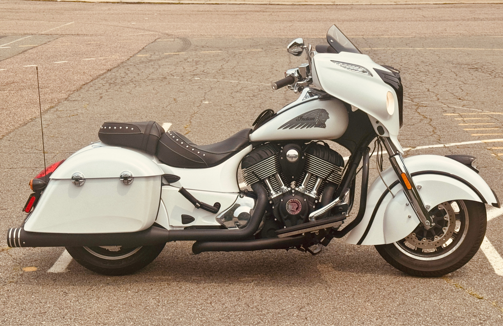 2017 Indian Motorcycle Chieftain® in Foxboro, Massachusetts - Photo 15