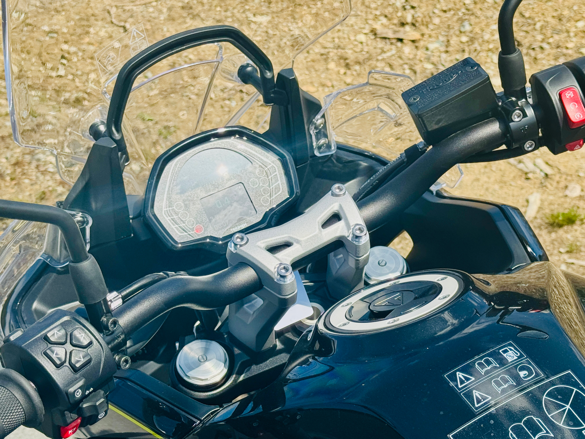 2025 Triumph Tiger Sport 800 in Foxboro, Massachusetts - Photo 6