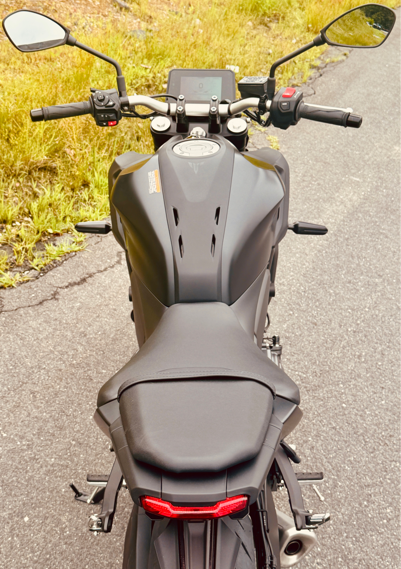 2025 Yamaha MT-07 in Foxboro, Massachusetts - Photo 12