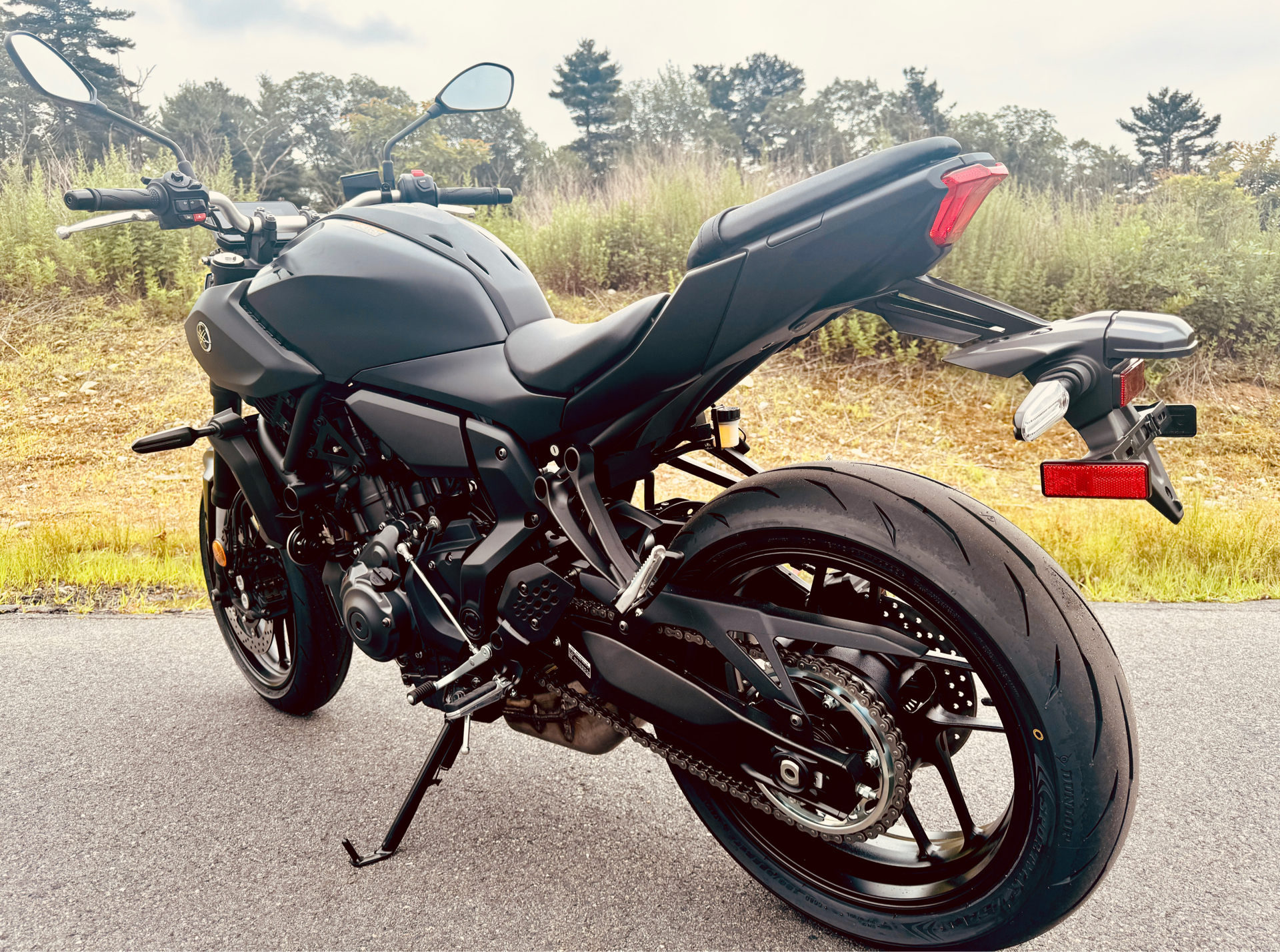 2025 Yamaha MT-07 in Foxboro, Massachusetts - Photo 11