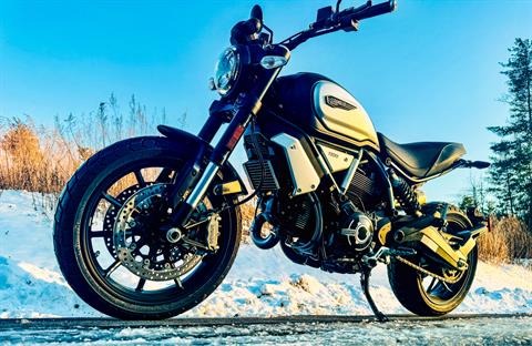 2023 Ducati Scrambler 1100 Dark PRO in Foxboro, Massachusetts - Photo 17