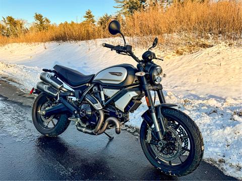 2023 Ducati Scrambler 1100 Dark PRO in Foxboro, Massachusetts - Photo 23