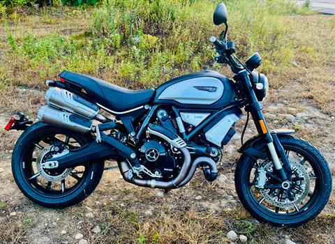 2023 Ducati Scrambler 1100 Dark PRO in Foxboro, Massachusetts - Photo 18