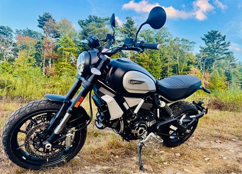 2023 Ducati Scrambler 1100 Dark PRO in Foxboro, Massachusetts - Photo 7