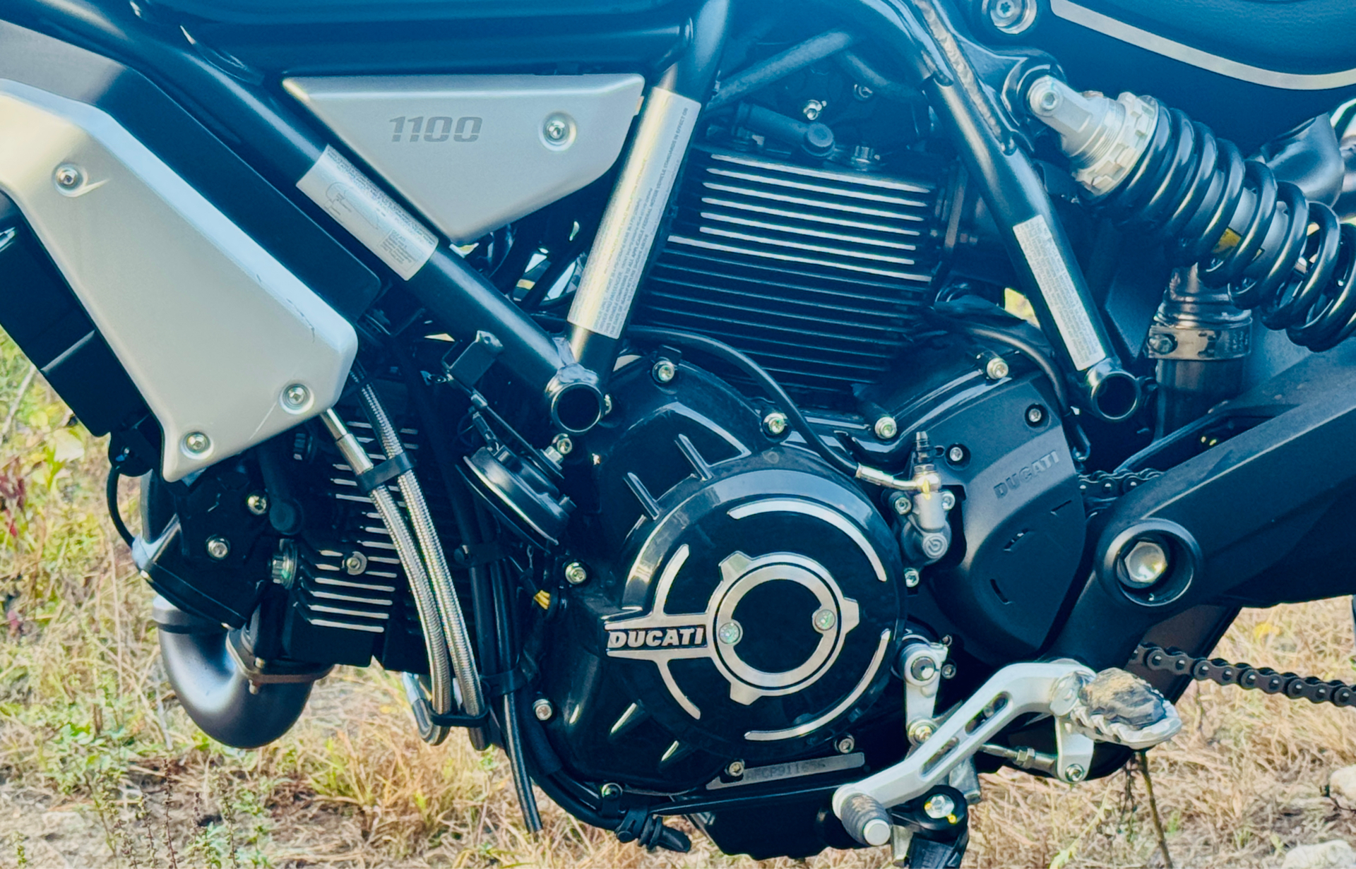 2023 Ducati Scrambler 1100 Dark PRO in Foxboro, Massachusetts - Photo 24