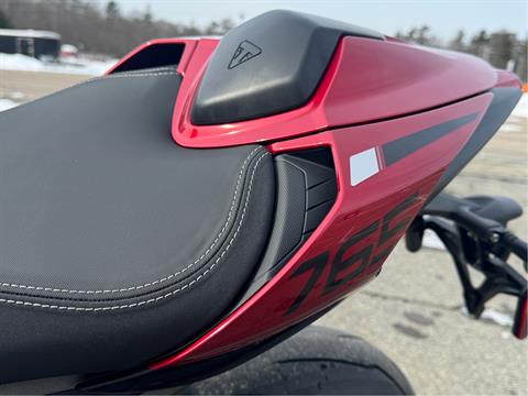 2025 Triumph Street Triple 765 RS in Foxboro, Massachusetts - Photo 25