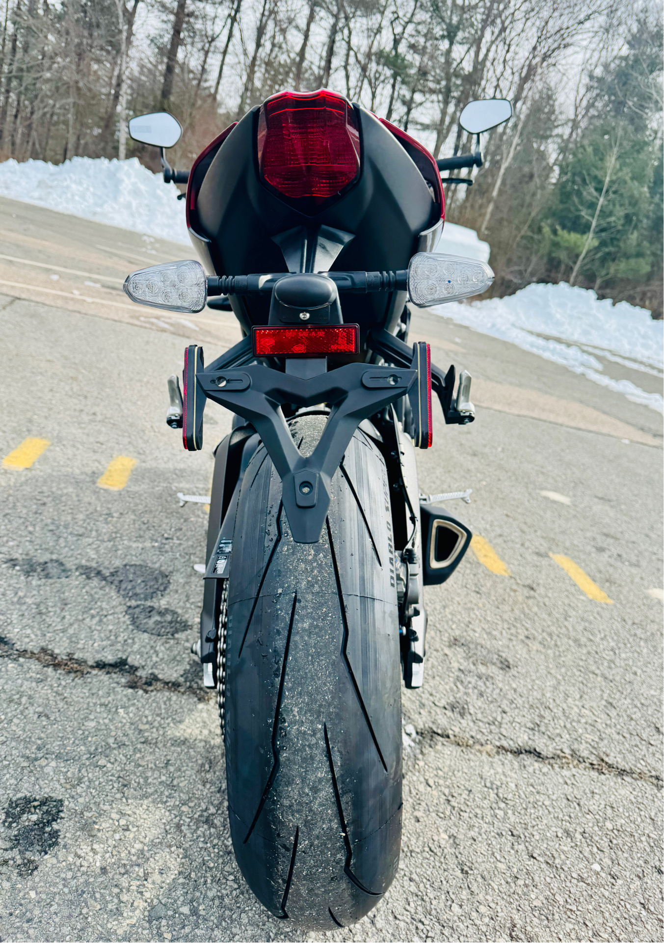 2025 Triumph Street Triple 765 RS in Foxboro, Massachusetts - Photo 9