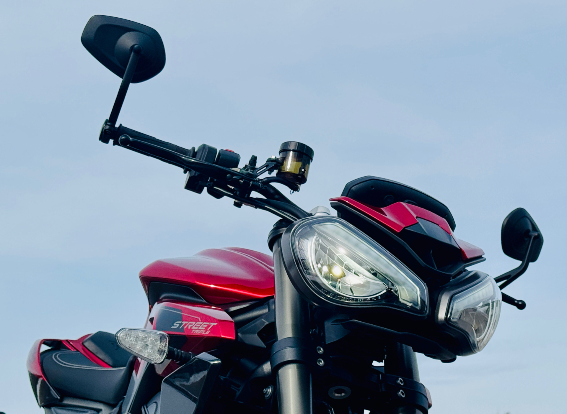 2025 Triumph Street Triple 765 RS in Foxboro, Massachusetts - Photo 18