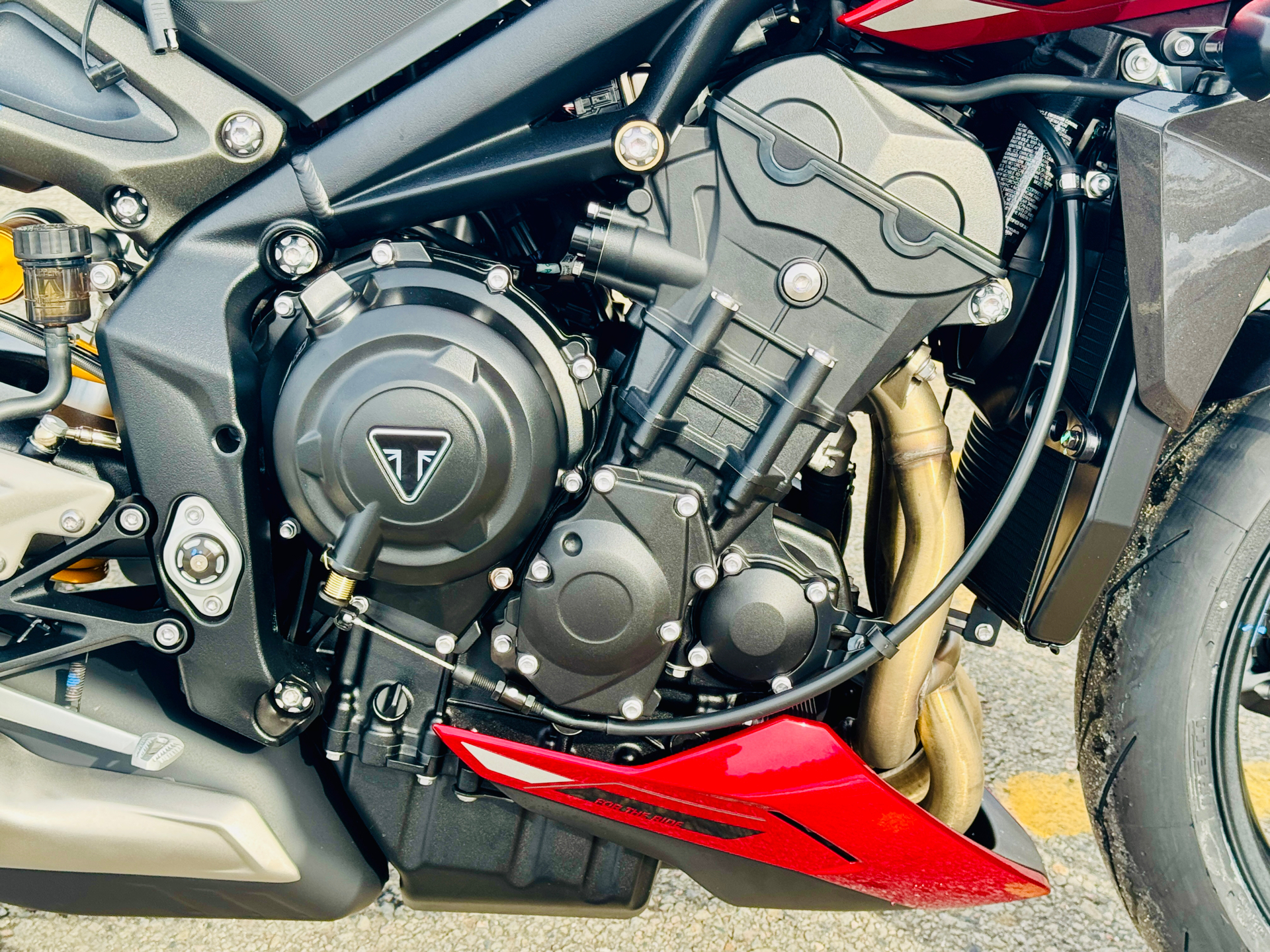 2025 Triumph Street Triple 765 RS in Foxboro, Massachusetts - Photo 20
