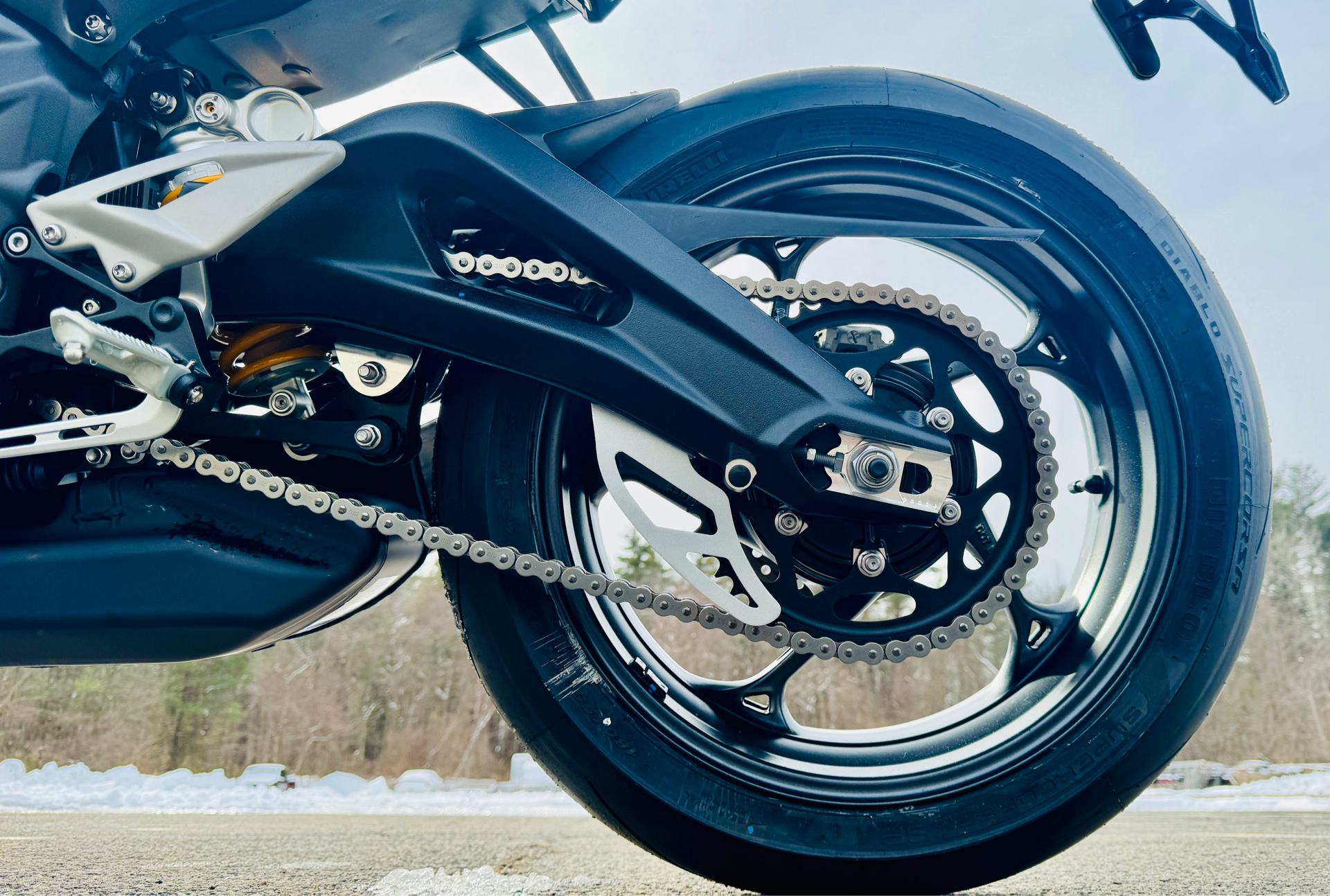 2025 Triumph Street Triple 765 RS in Foxboro, Massachusetts - Photo 10
