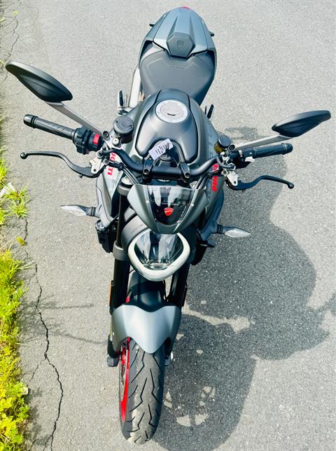 2025 Ducati Monster + in Foxboro, Massachusetts - Photo 11