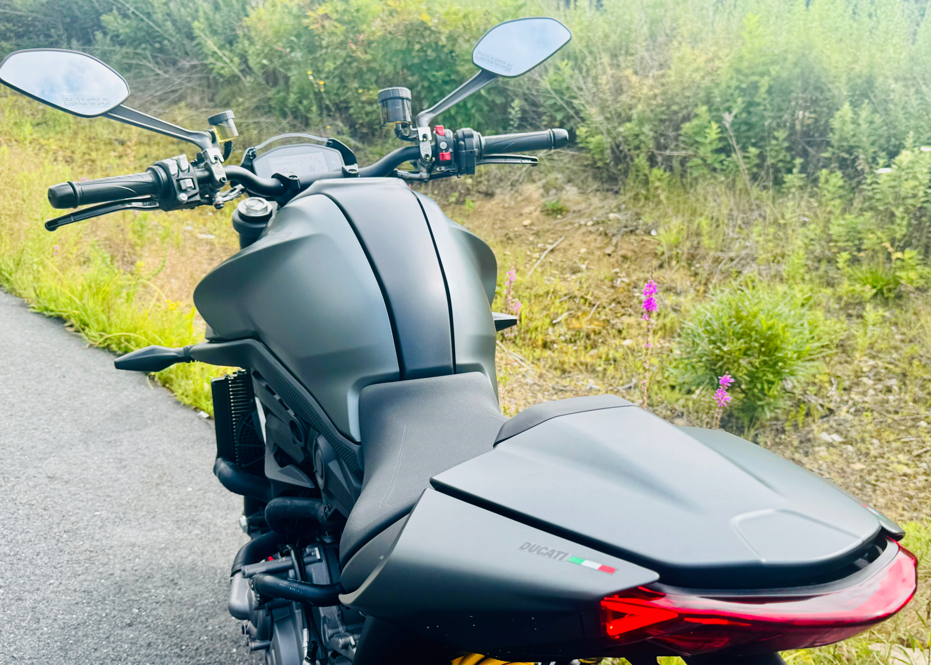 2025 Ducati Monster + in Foxboro, Massachusetts - Photo 12