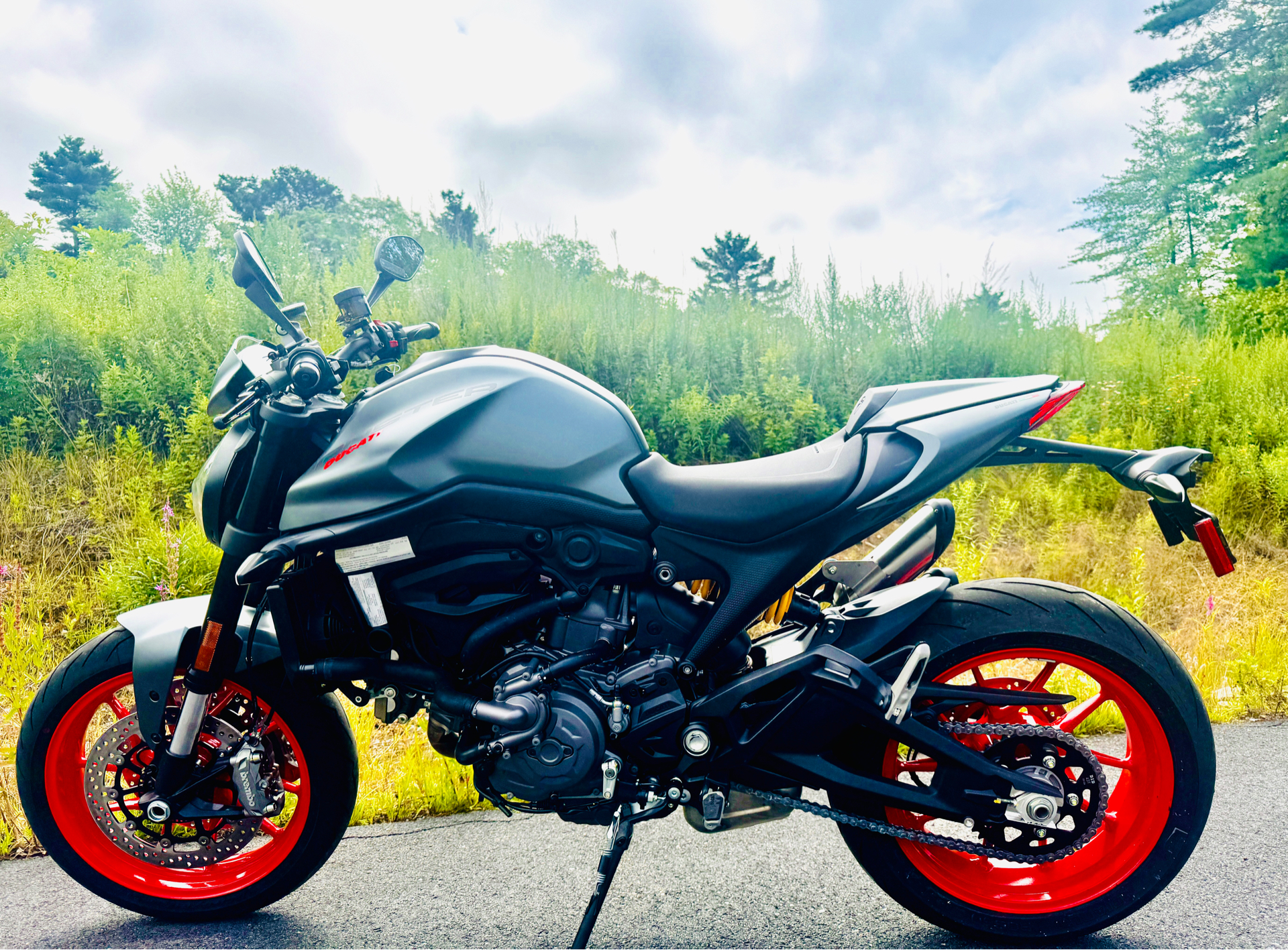 2025 Ducati Monster + in Foxboro, Massachusetts - Photo 15