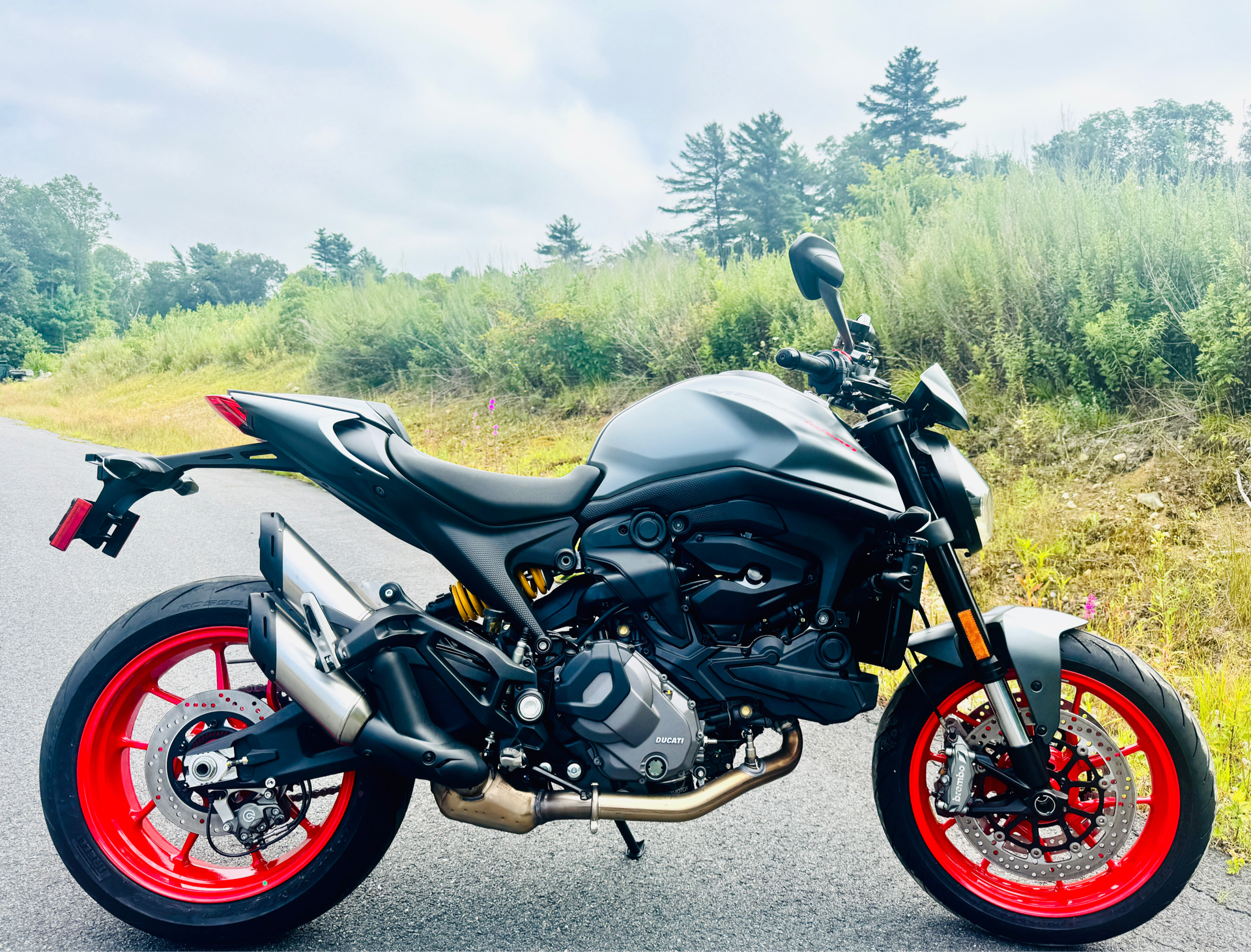 2025 Ducati Monster + in Foxboro, Massachusetts - Photo 13