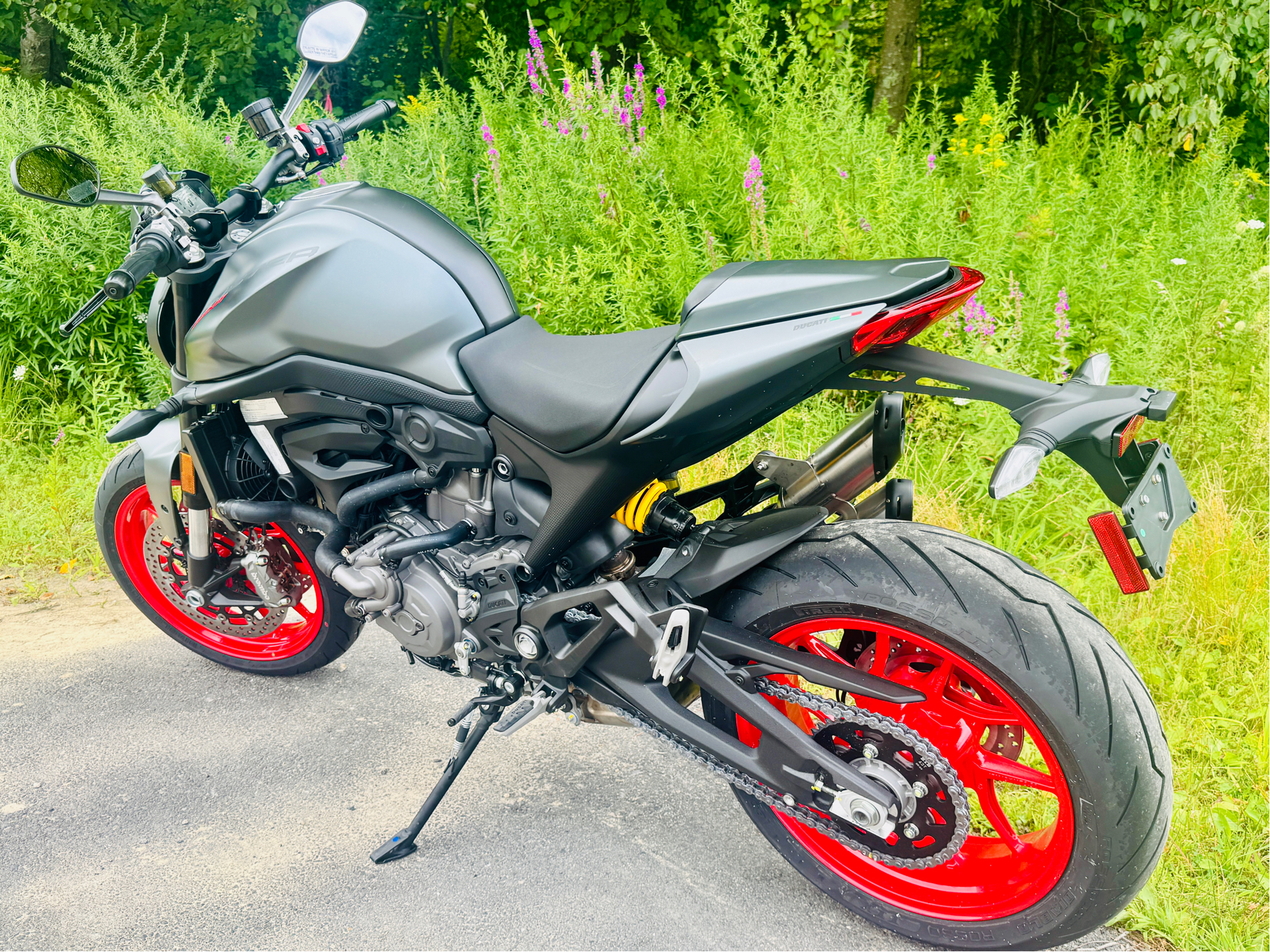 2025 Ducati Monster + in Foxboro, Massachusetts - Photo 7