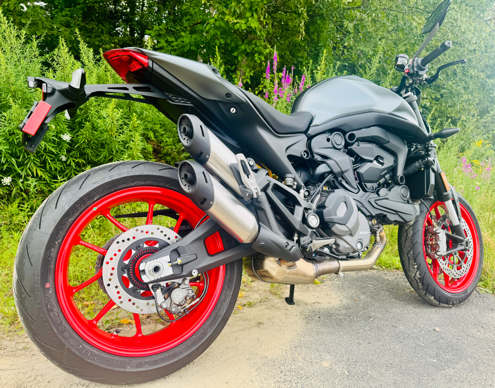 2025 Ducati Monster + in Foxboro, Massachusetts - Photo 5