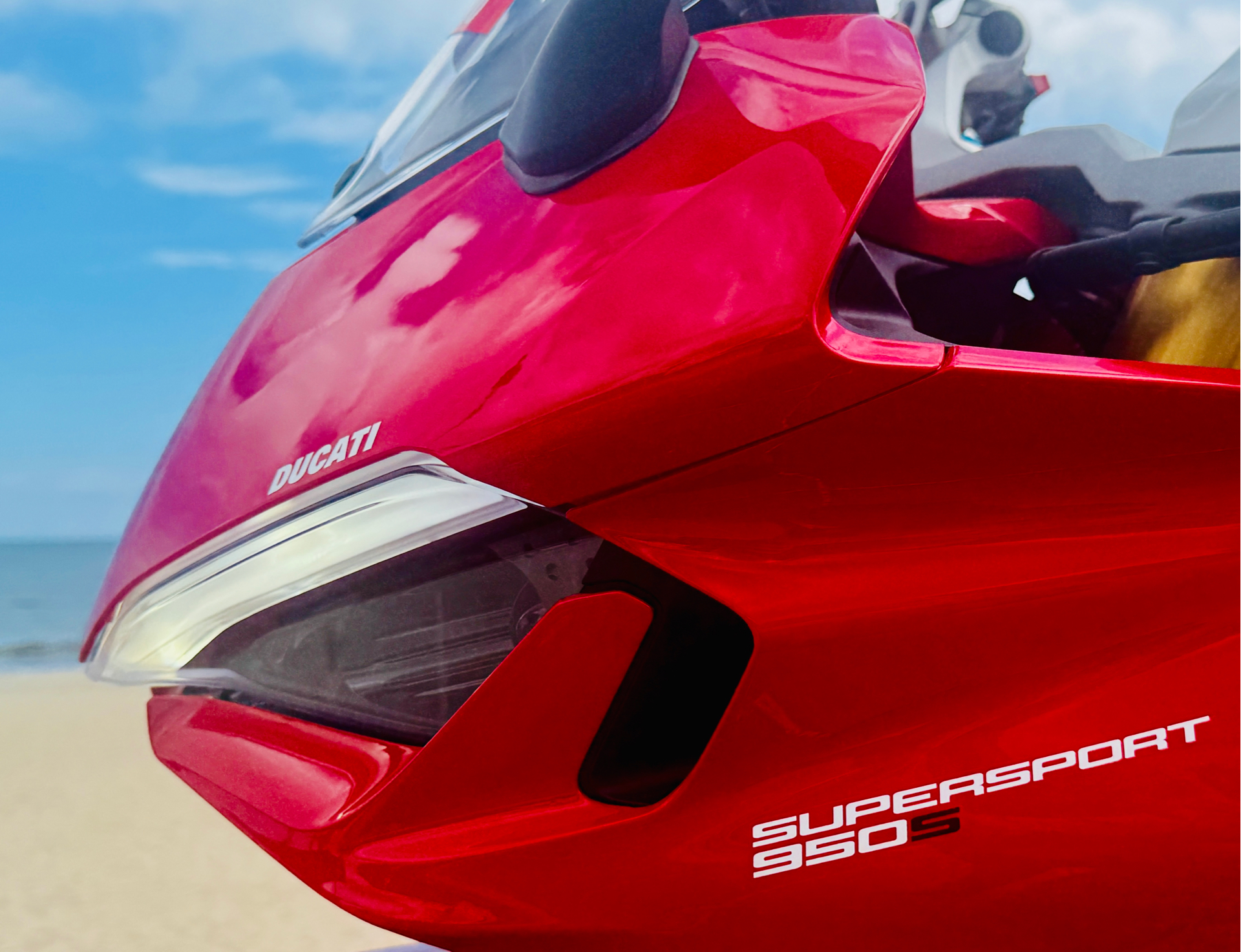 2024 Ducati SuperSport 950 S in Foxboro, Massachusetts - Photo 6