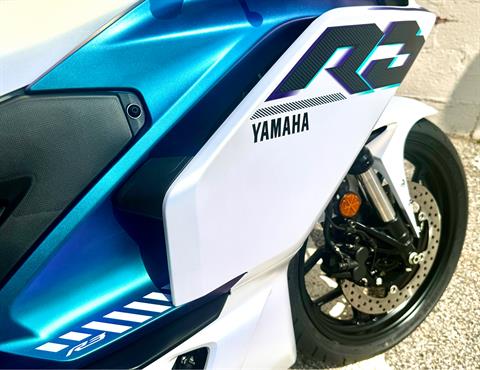 2025 Yamaha YZF-R3 in Foxboro, Massachusetts - Photo 2