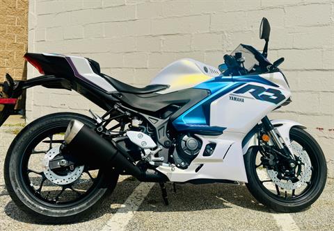 2025 Yamaha YZF-R3 in Foxboro, Massachusetts - Photo 5