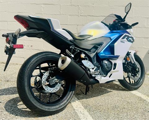 2025 Yamaha YZF-R3 in Foxboro, Massachusetts - Photo 6