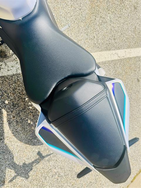 2025 Yamaha YZF-R3 in Foxboro, Massachusetts - Photo 18
