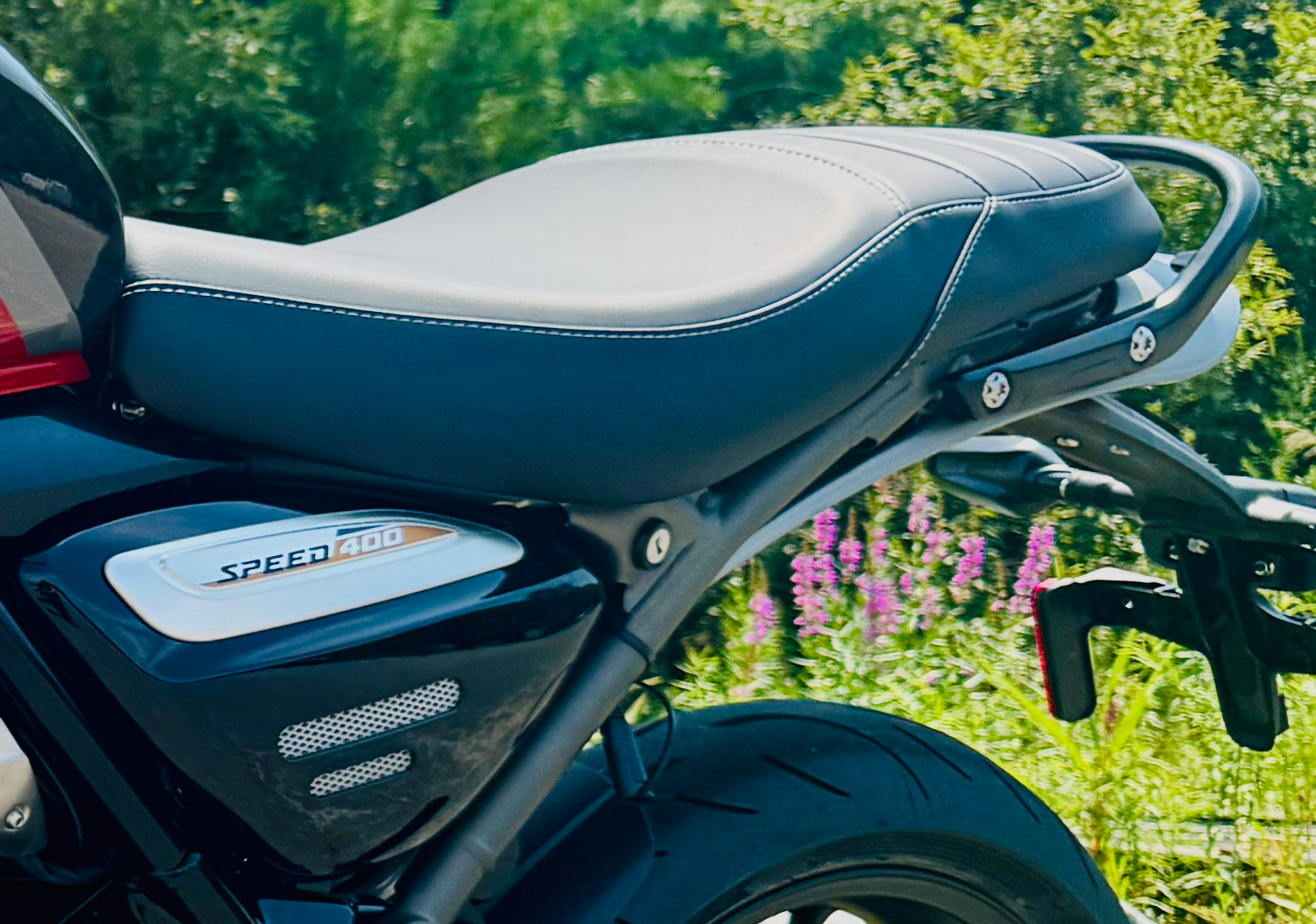 2025 Triumph Speed 400 in Foxboro, Massachusetts - Photo 11