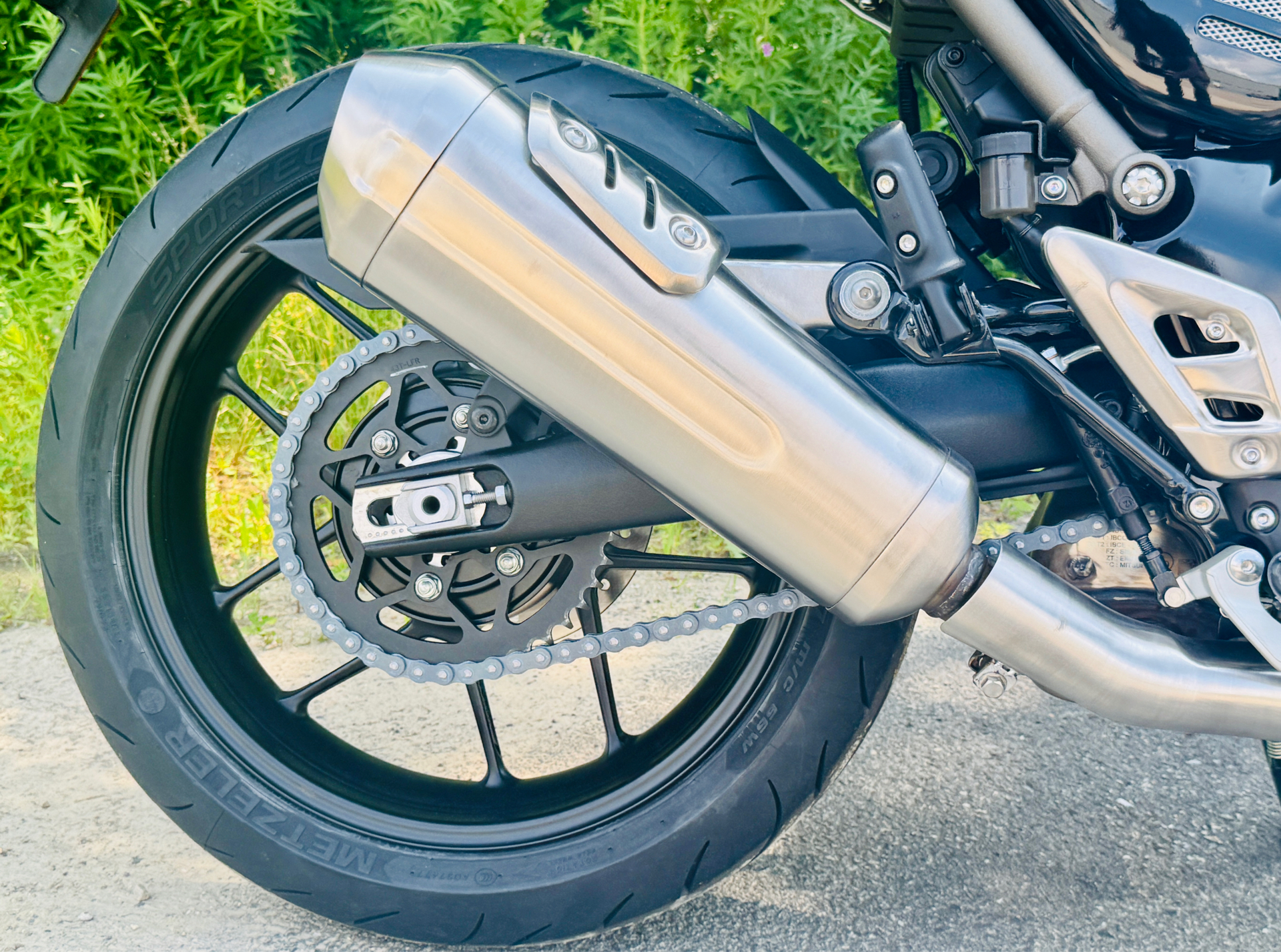 2025 Triumph Speed 400 in Foxboro, Massachusetts - Photo 20