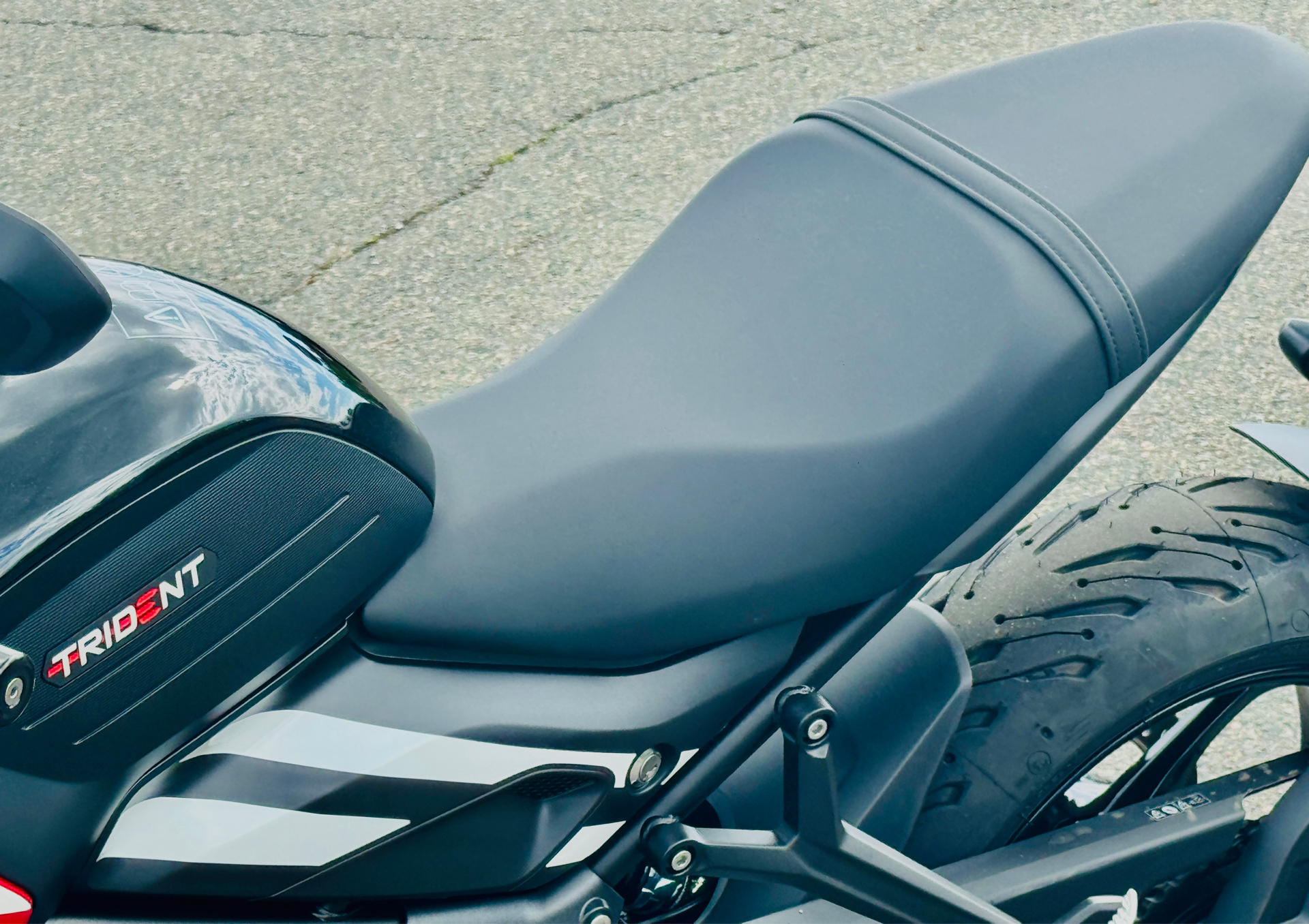 2025 Triumph Trident 660 in Foxboro, Massachusetts - Photo 12