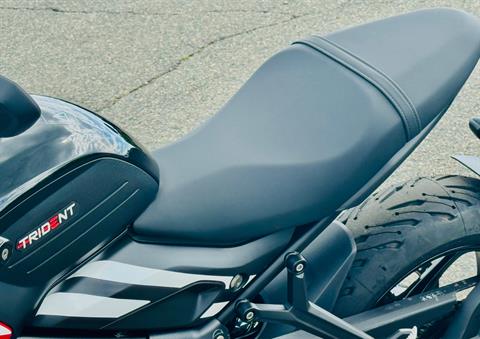 2025 Triumph Trident 660 in Foxboro, Massachusetts - Photo 12
