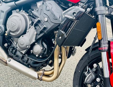 2025 Triumph Trident 660 in Foxboro, Massachusetts - Photo 6