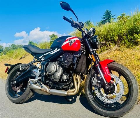 2025 Triumph Trident 660 in Foxboro, Massachusetts - Photo 3