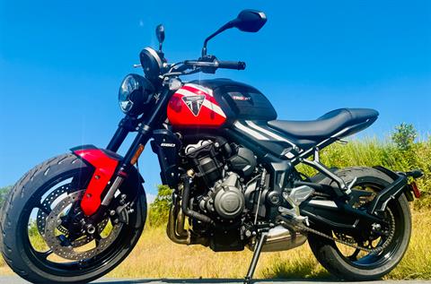 2025 Triumph Trident 660 in Foxboro, Massachusetts - Photo 22