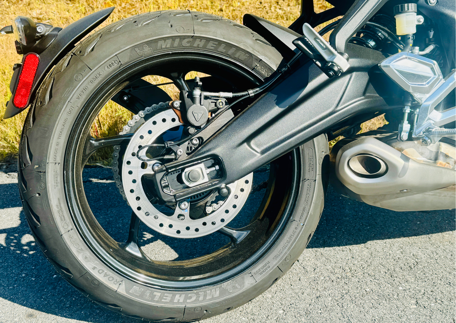 2025 Triumph Trident 660 in Foxboro, Massachusetts - Photo 17