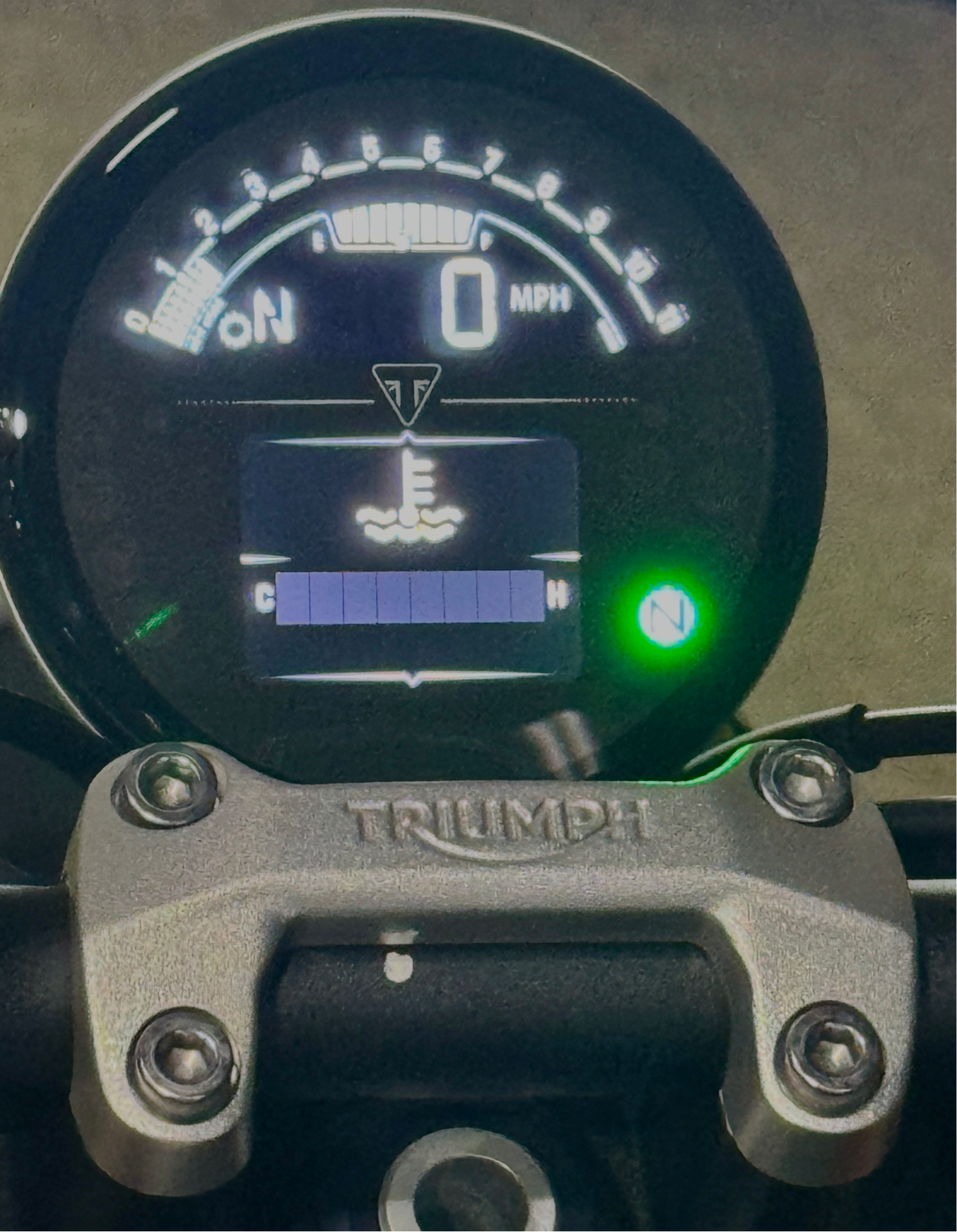 2025 Triumph Trident 660 in Foxboro, Massachusetts - Photo 21