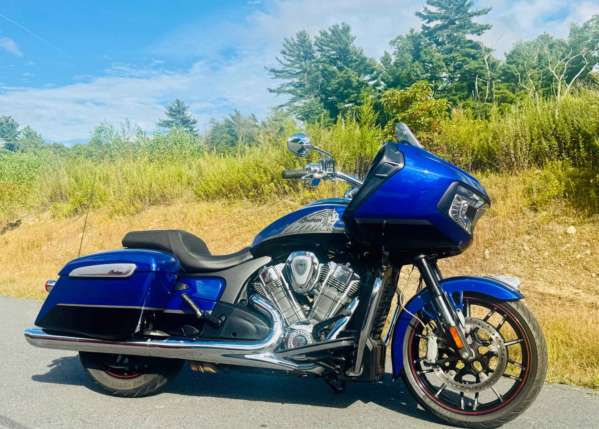 2022 Indian Motorcycle Challenger® Limited in Foxboro, Massachusetts - Photo 3