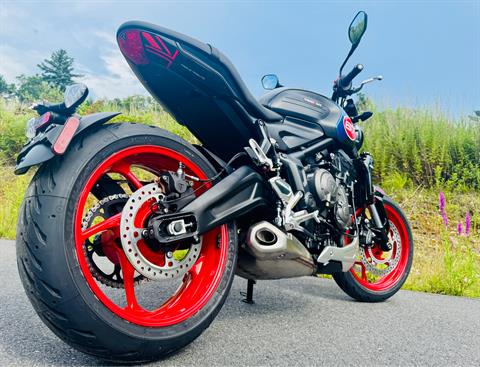 2026 Triumph Trident 660 Triple Tribute Edition in Foxboro, Massachusetts - Photo 9