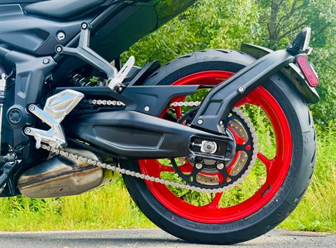 2026 Triumph Trident 660 Triple Tribute Edition in Foxboro, Massachusetts - Photo 20