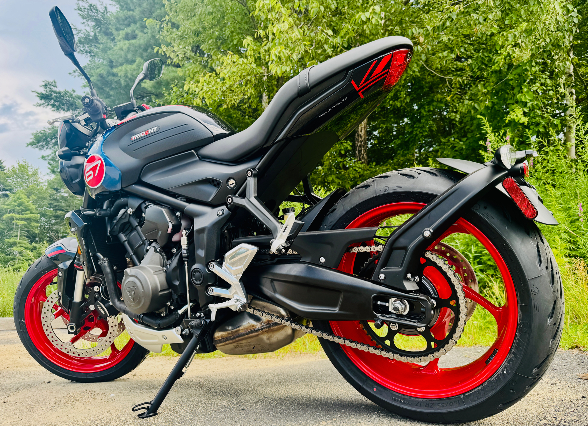 2026 Triumph Trident 660 Triple Tribute Edition in Foxboro, Massachusetts - Photo 7