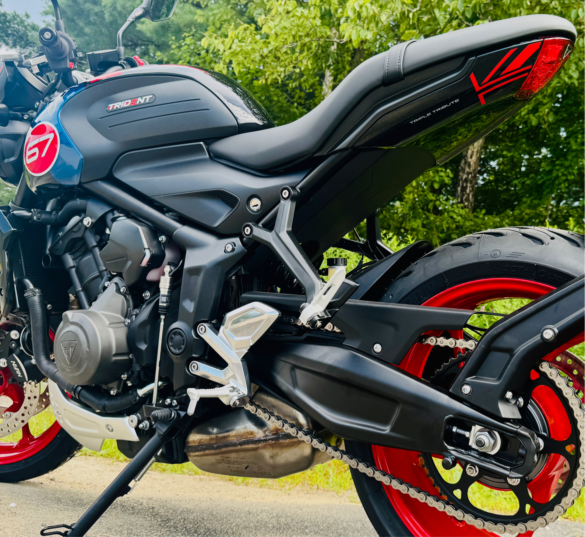 2026 Triumph Trident 660 Triple Tribute Edition in Foxboro, Massachusetts - Photo 12