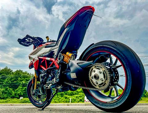 2018 Ducati Hypermotard 939 SP in Foxboro, Massachusetts - Photo 9