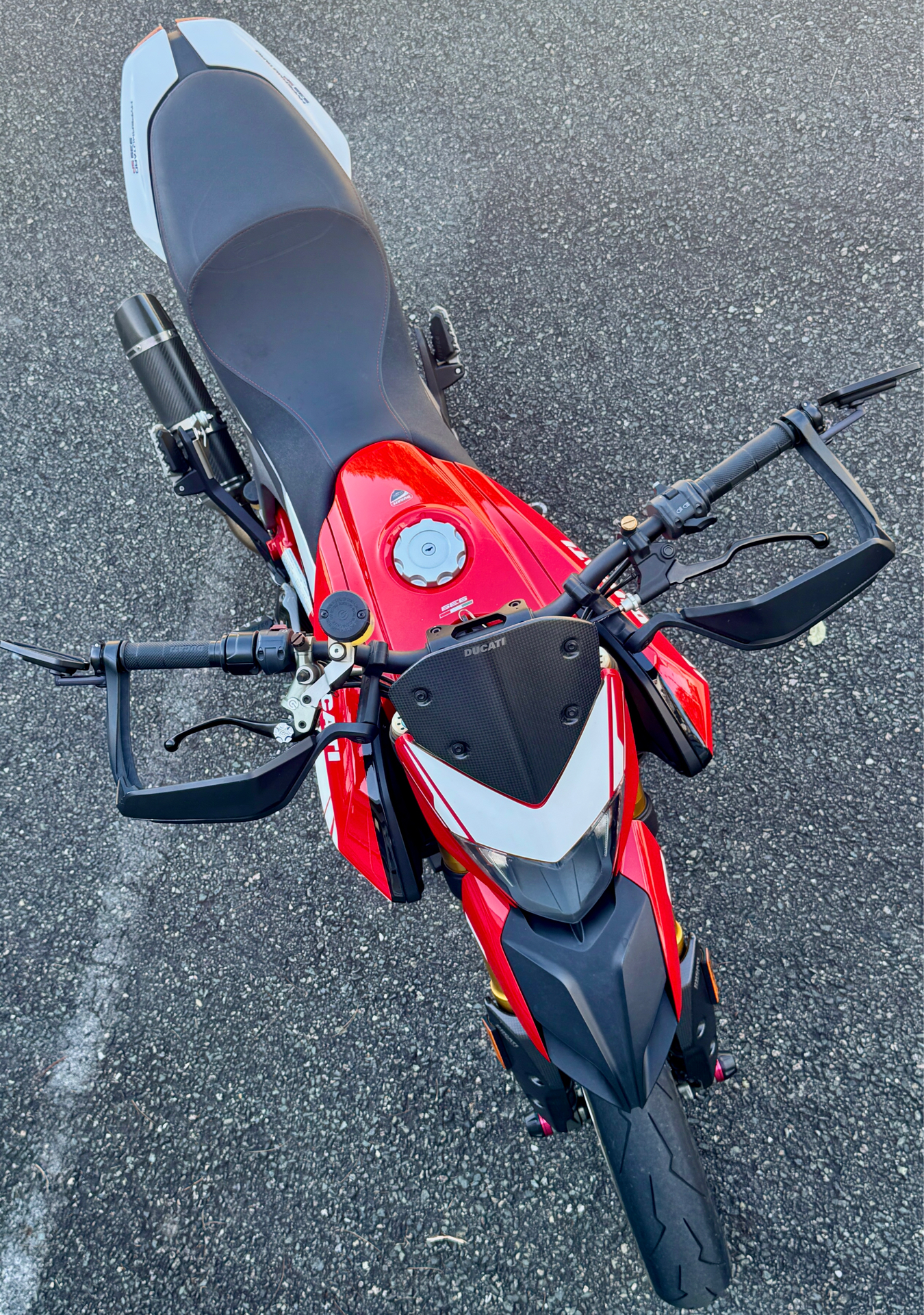 2018 Ducati Hypermotard 939 SP in Foxboro, Massachusetts - Photo 9