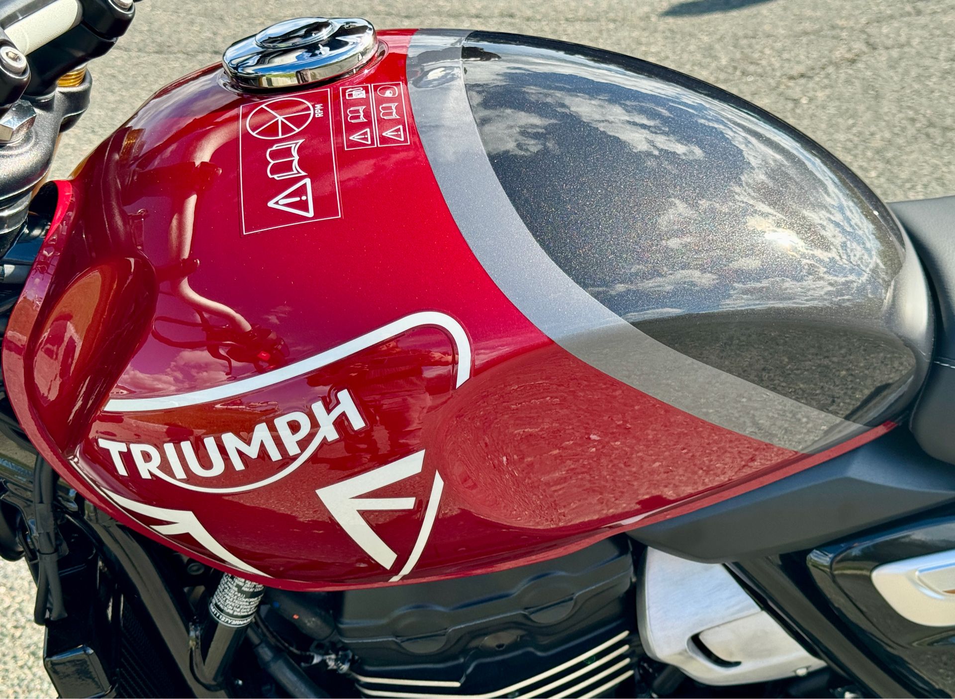 2024 Triumph Speed 400 in Foxboro, Massachusetts - Photo 9