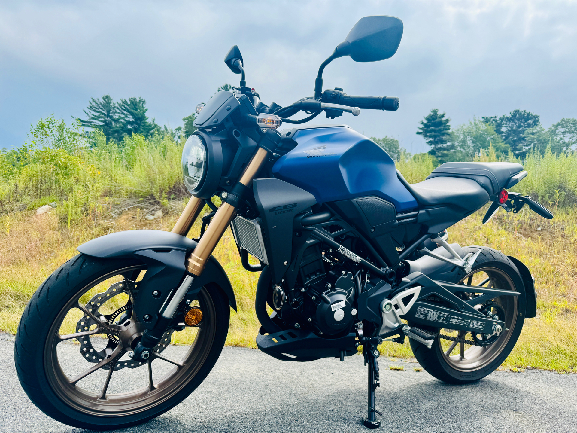 2022 Honda CB300R ABS in Foxboro, Massachusetts - Photo 3