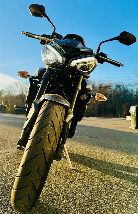 2024 Triumph Street Triple 765 R in Foxboro, Massachusetts - Photo 5