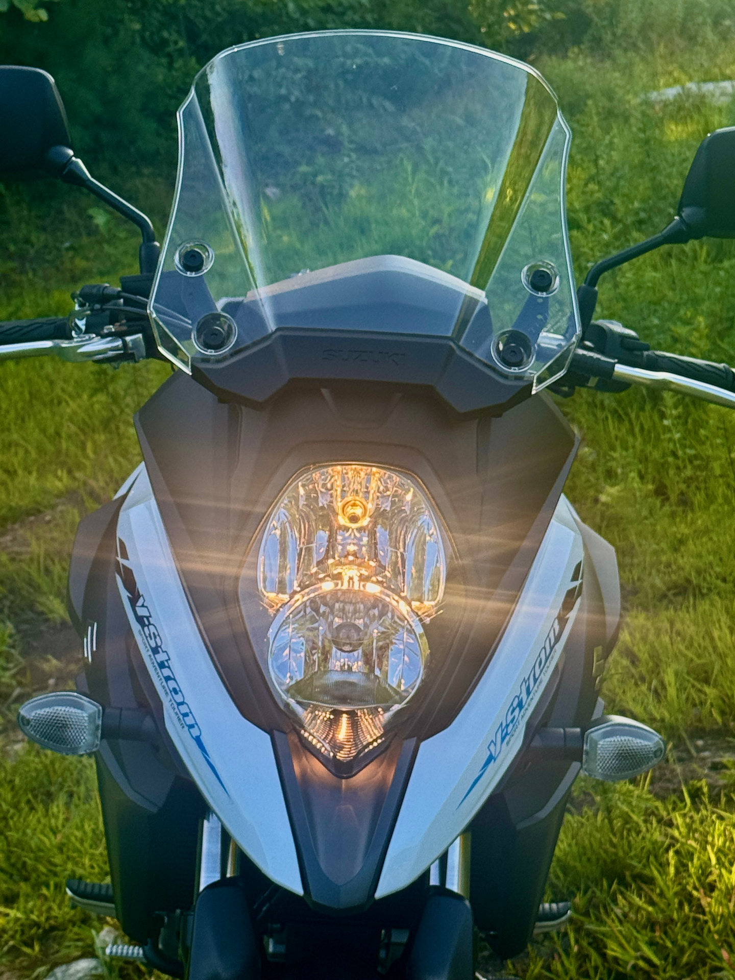 2022 Suzuki V-Strom 650XT in Foxboro, Massachusetts - Photo 12